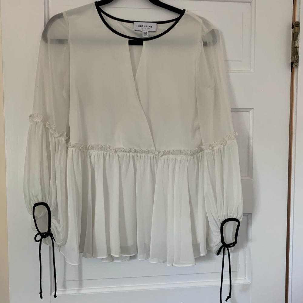 Feminine top